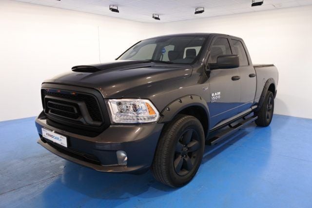 Usata RAM 1500 305 CV (224 kW) 2019 Grigio scuro metallizzato Pick-up