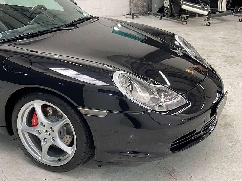 Second-hand Porsche Boxster 260 CP (191 kW) 2003 Negru Cabrio