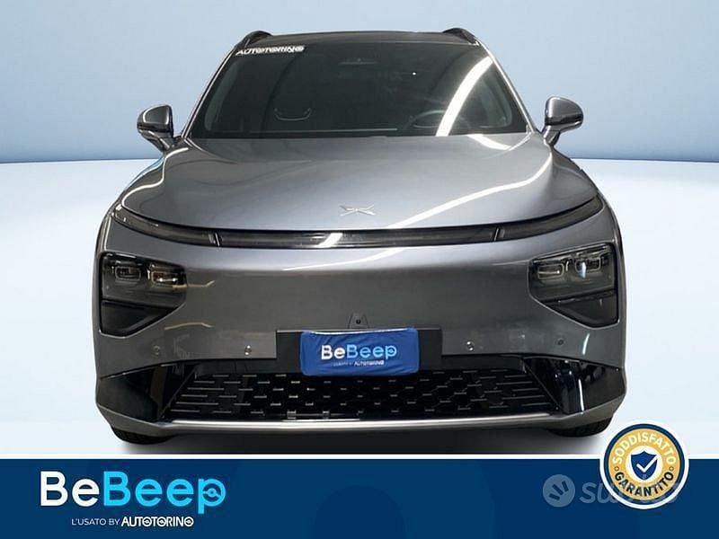 Usata XPENG G9 230 kW (313 CV) 2025 Grigio metallizzato SUV