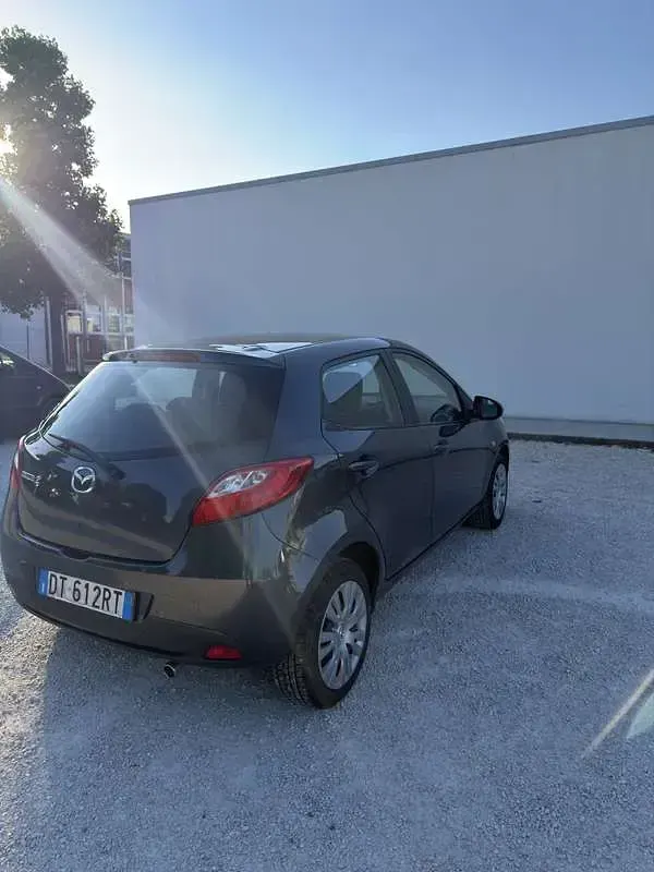 Usata Mazda 2 75 CV (55 kW) 2009 Utilitaria