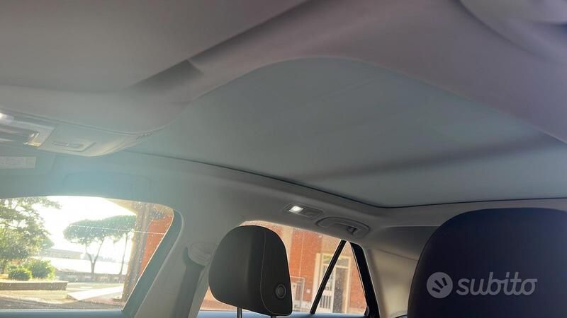 Usata VW T-Roc R-line 116 CV (85 kW) 2020 Grigio SUV