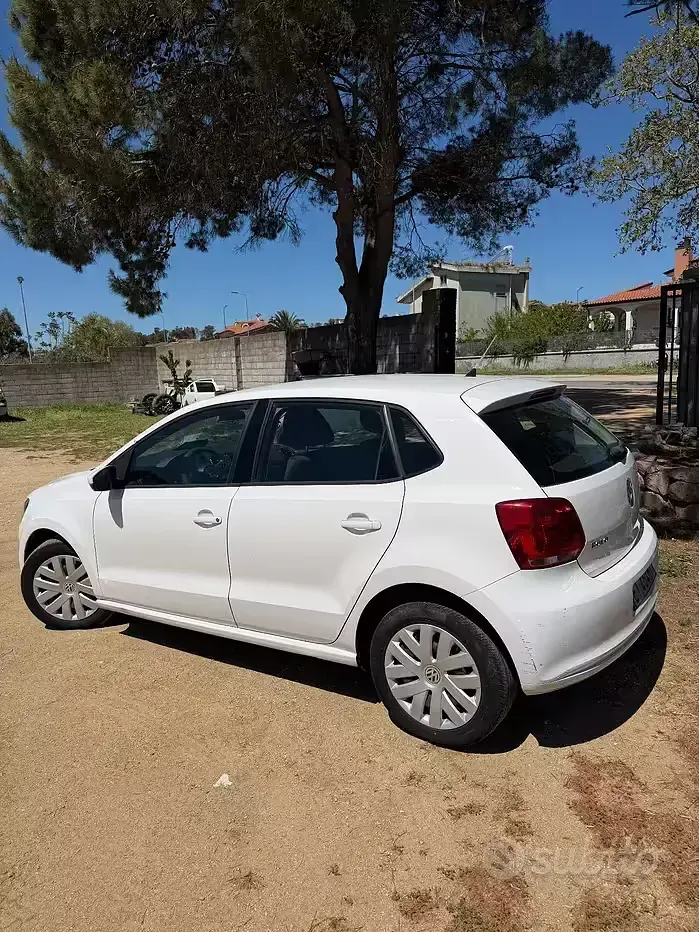 Usata VW Polo Trendline 75 CV (55 kW) 2014 Bianco Berlina