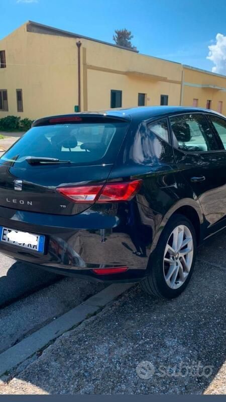 Nero Usata 2013 Seat Leon Tre volumi | 5400 € (Molto cara) - Immagine 1/4