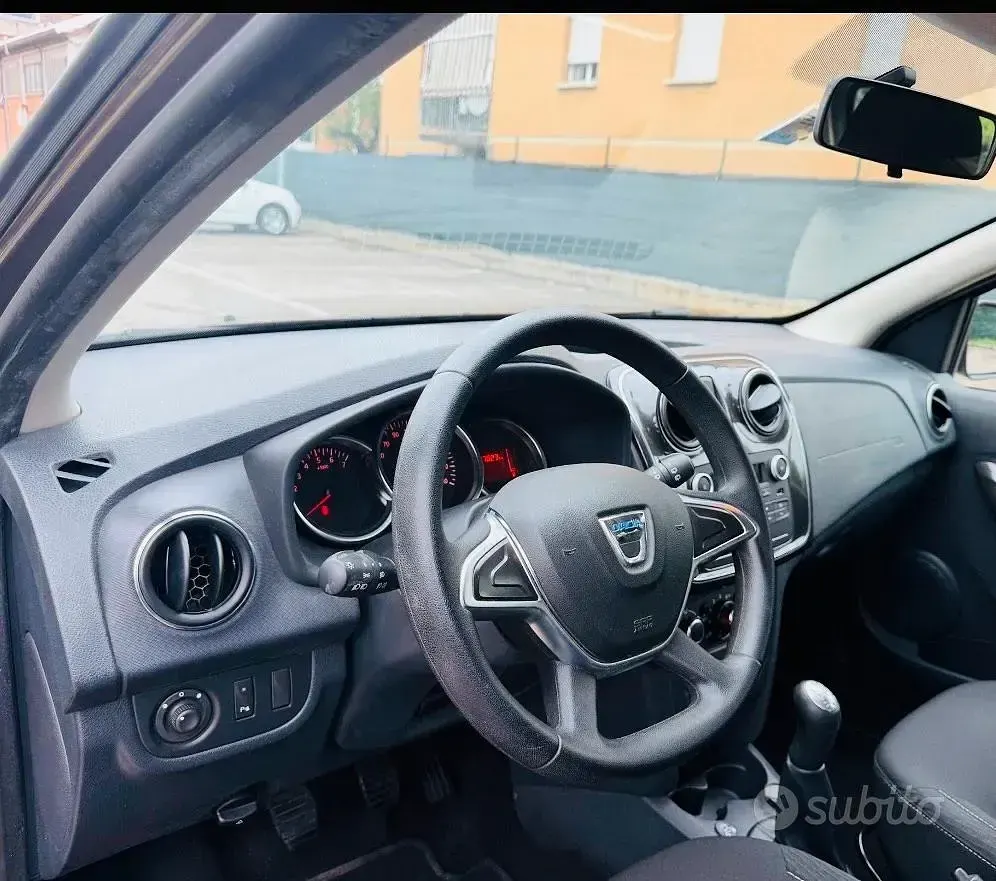 Usata Dacia Sandero 75 CV (55 kW) 2019 Berlina