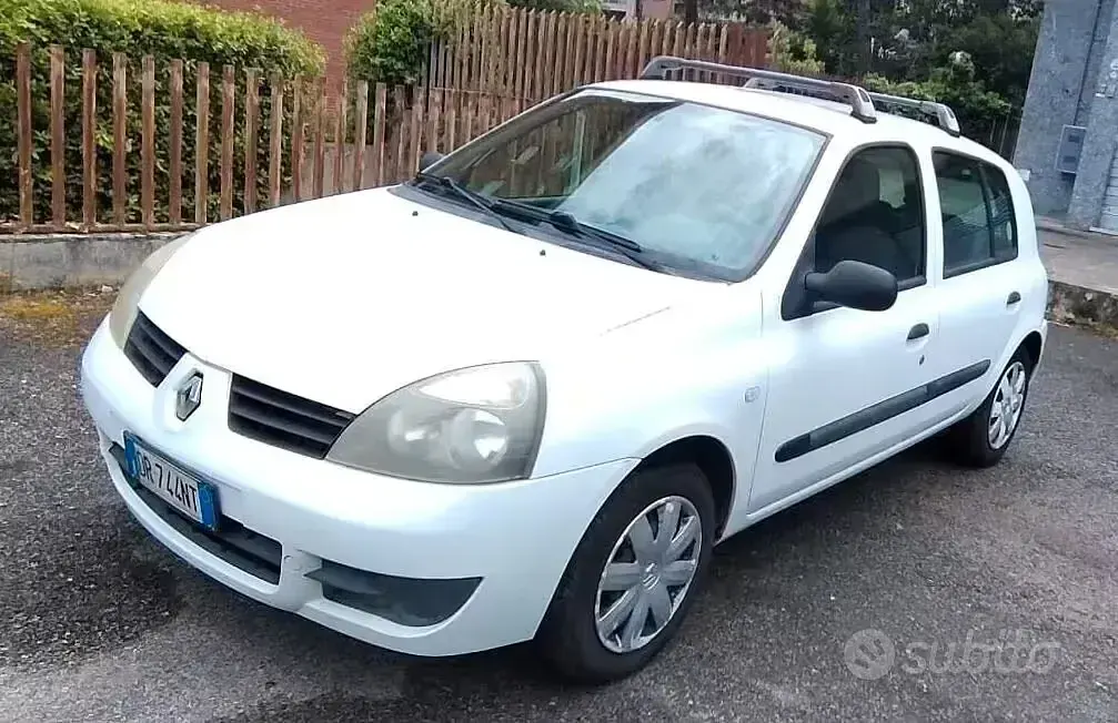 Usata Renault Clio 58 CV (42 kW) 2008 Bianco Utilitaria