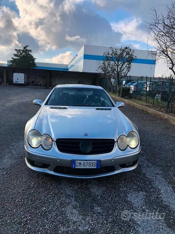Usata Mercedes SL500 AMG 500 CV (367 kW) 2002 Grigio Cabrio