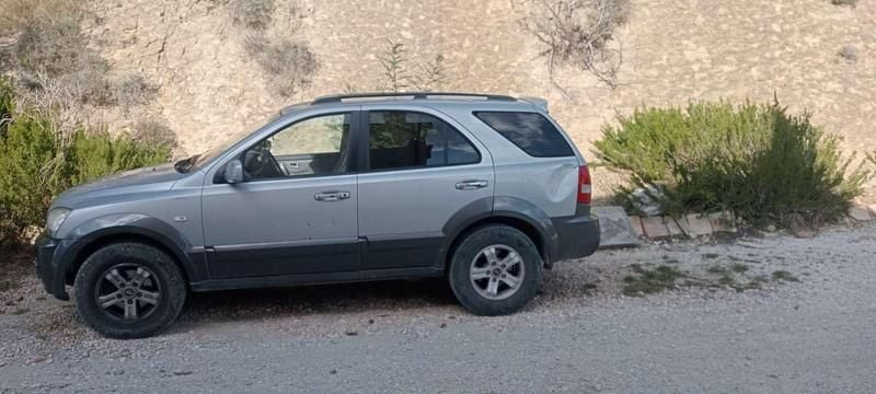 Usata Kia Sorento Comfort 140 CV (102 kW) 2005 Grigio SUV