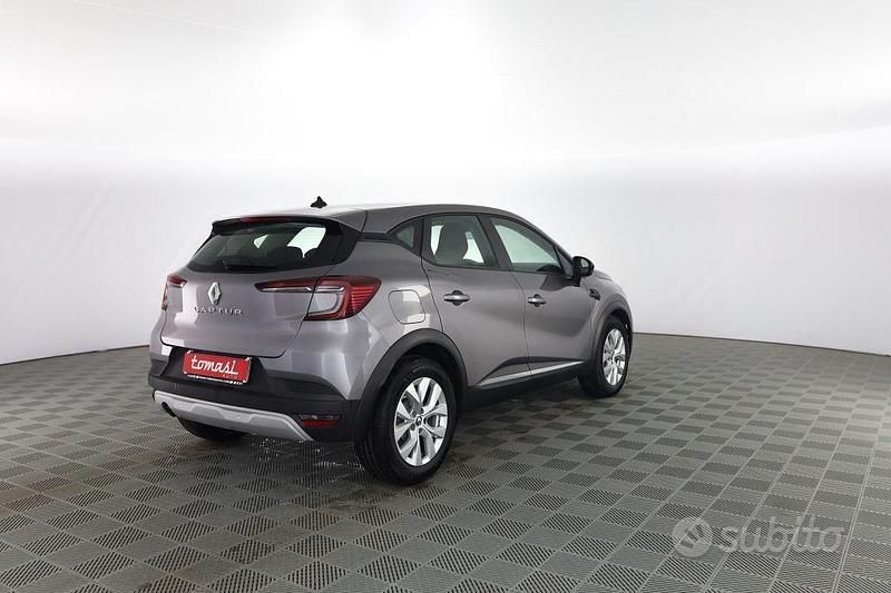 Usata Renault Captur Business 116 CV (85 kW) 2021 Grigio SUV