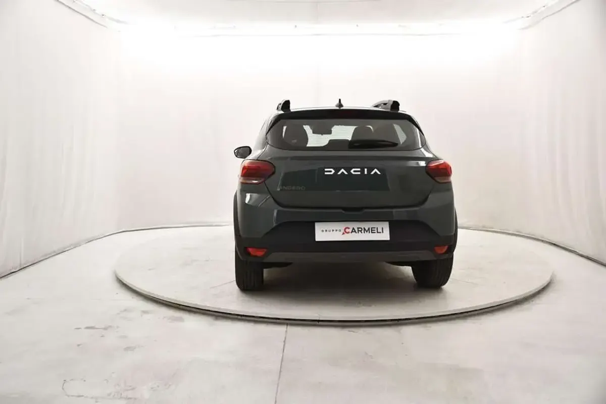 Usata Dacia Sandero Expression 101 CV (74 kW) 2025 Grigio scisto Berlina