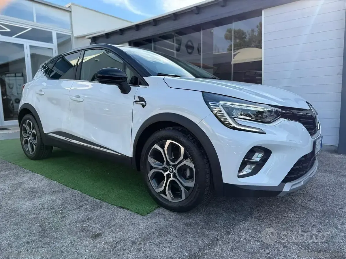Gebraucht Renault Captur Techno 101 PS (74 kW) 2023 Weiß SUV