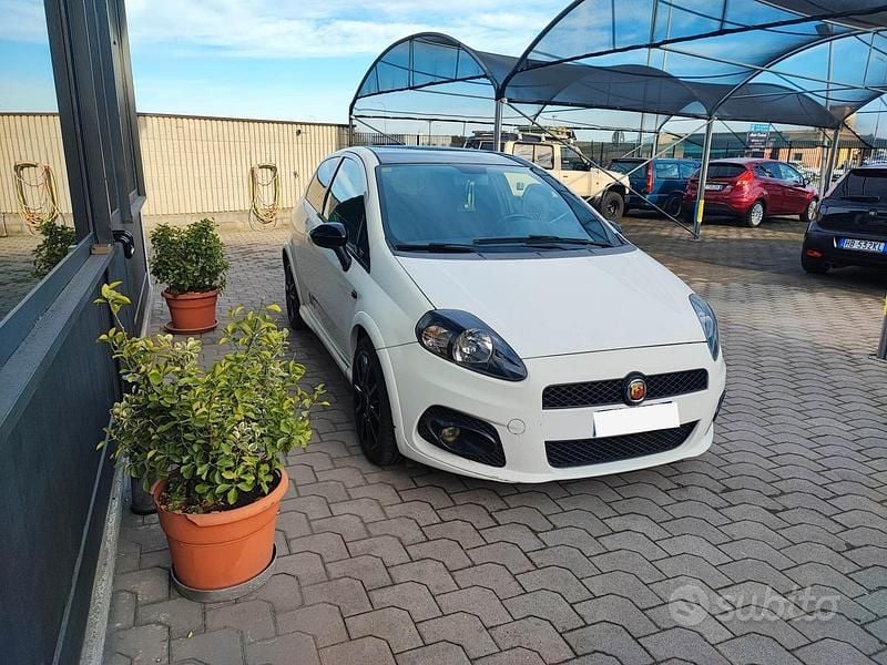 Usata Abarth Grande Punto 154 CV (113 kW) 2008 Bianco Utilitaria