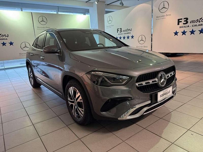 Nuova Mercedes GLA200 Advanced Plus 150 CV (110 kW) 2026 Grigio SUV