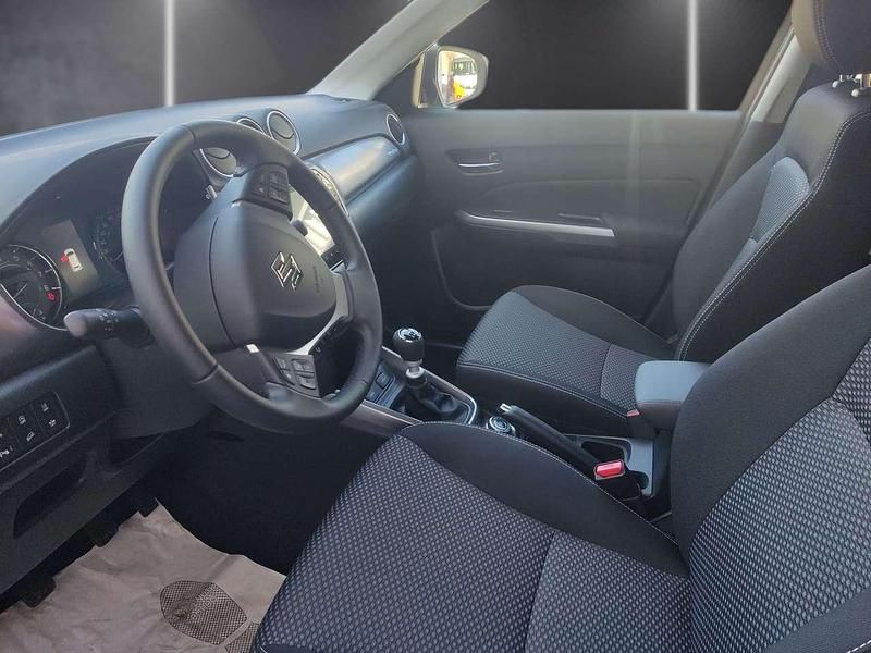Nieuw Suzuki Vitara Comfort 110 PK (80 kW) 2026 Zwart SUV