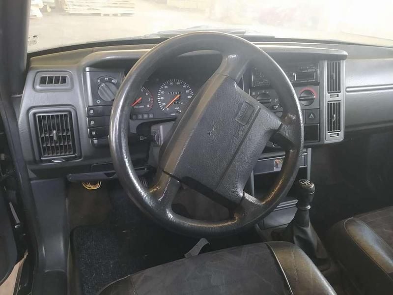 Usata Volvo 460 120 CV (88 kW) 1994 Nero Berlina