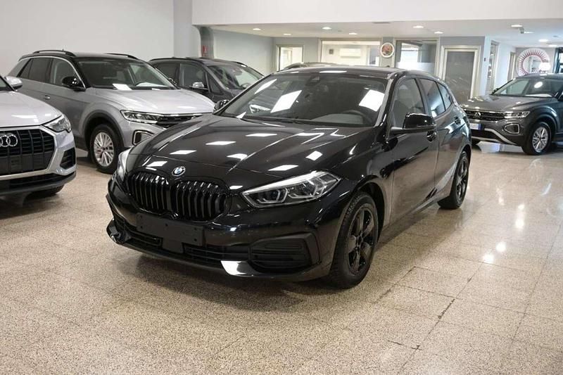 Usata BMW 116 Advantage 116 CV (85 kW) 2022 Nero Utilitaria