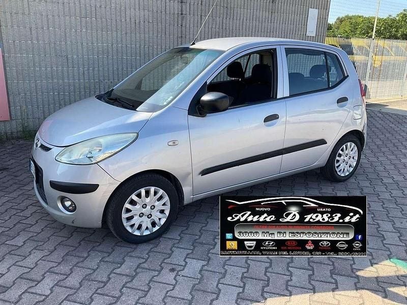Usata Hyundai i10 Style 75 CV (55 kW) 2010 Argento Utilitaria