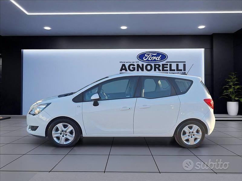 Usata Opel Meriva 100 CV (73 kW) 2017 Bianco Monovolume
