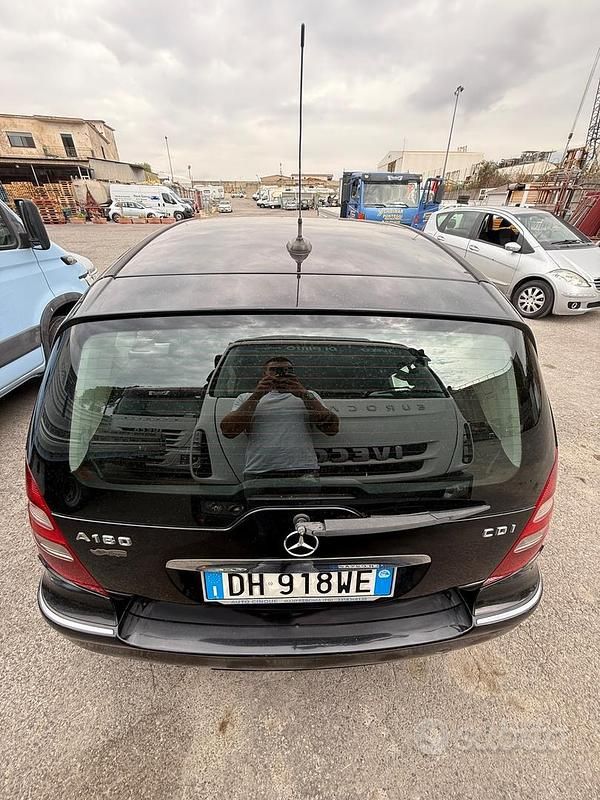 Usata Mercedes A180 Avantgarde 109 CV (80 kW) 2007 Nero Berlina