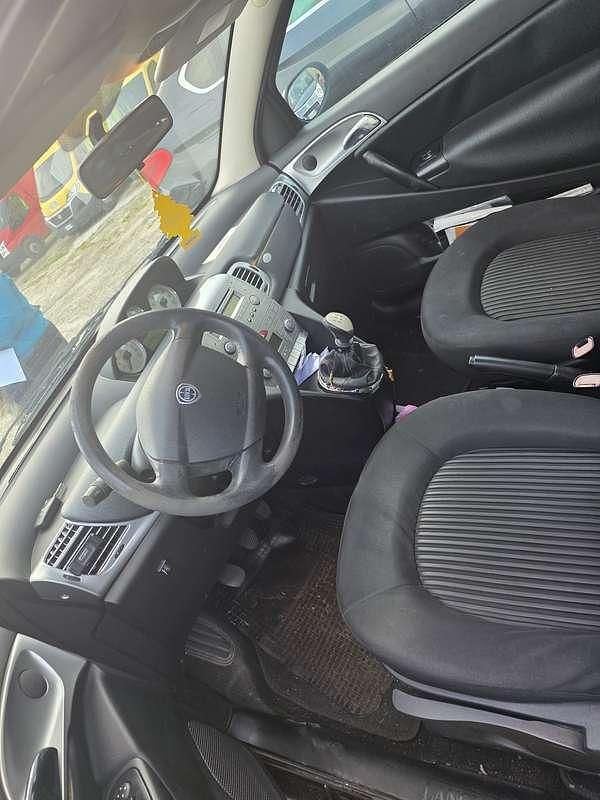 Usata Lancia Ypsilon 77 CV (56 kW) 2009 Utilitaria