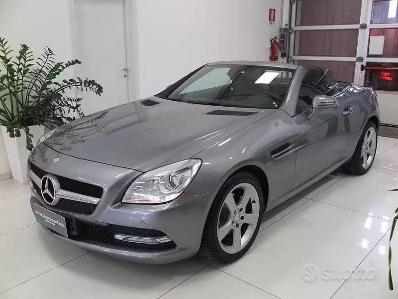 Usata Mercedes SLK200 184 CV (135 kW) 2012 Grigio Cabrio