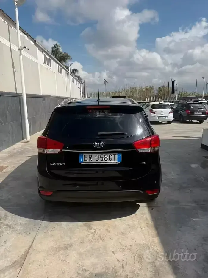 Occasion Kia Carens 115 PK (84 kW) 2013 Zwart MPV