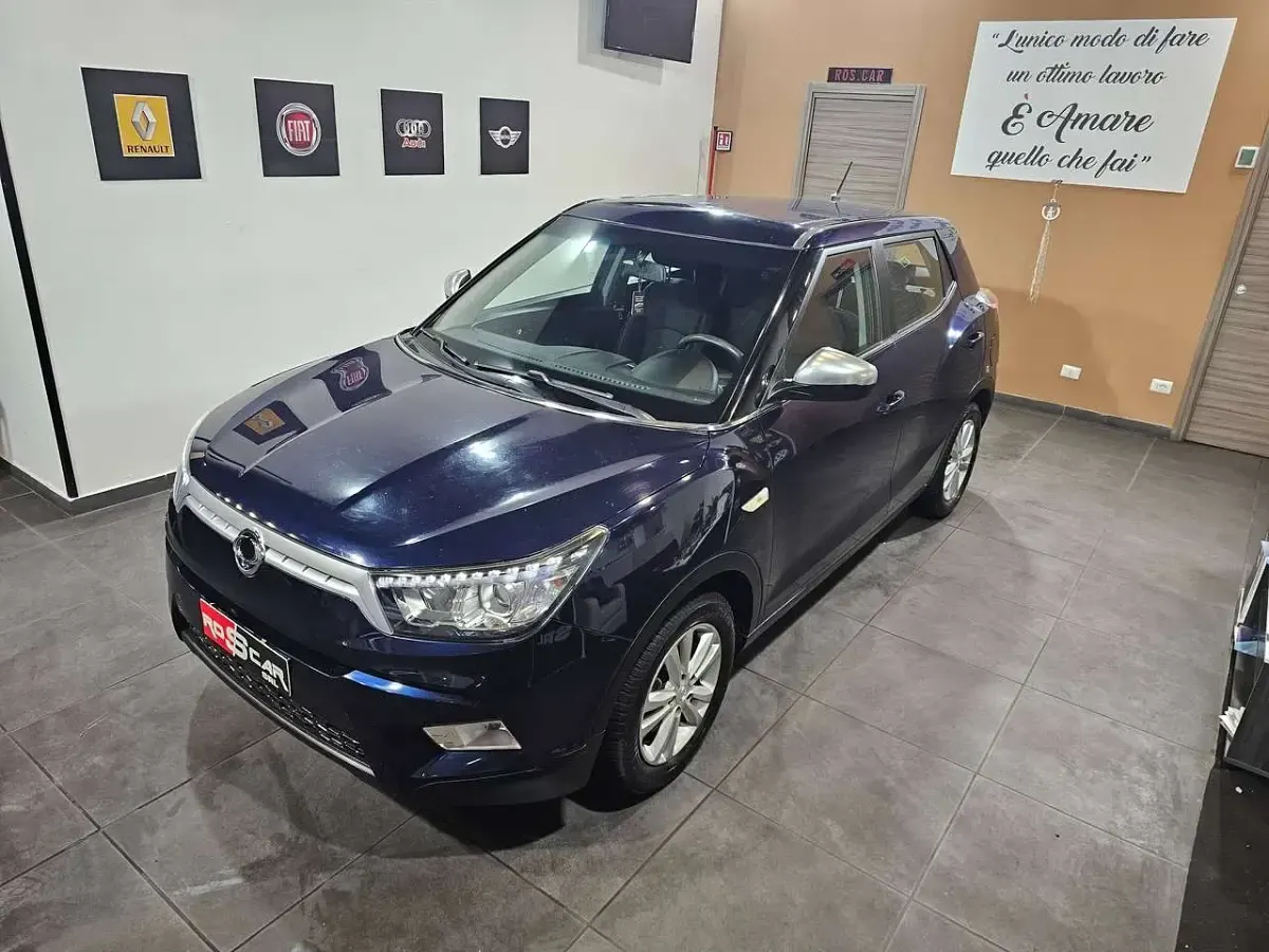 Usata SsangYong Tivoli 128 CV (94 kW) 2016 Blu/azzurro SUV