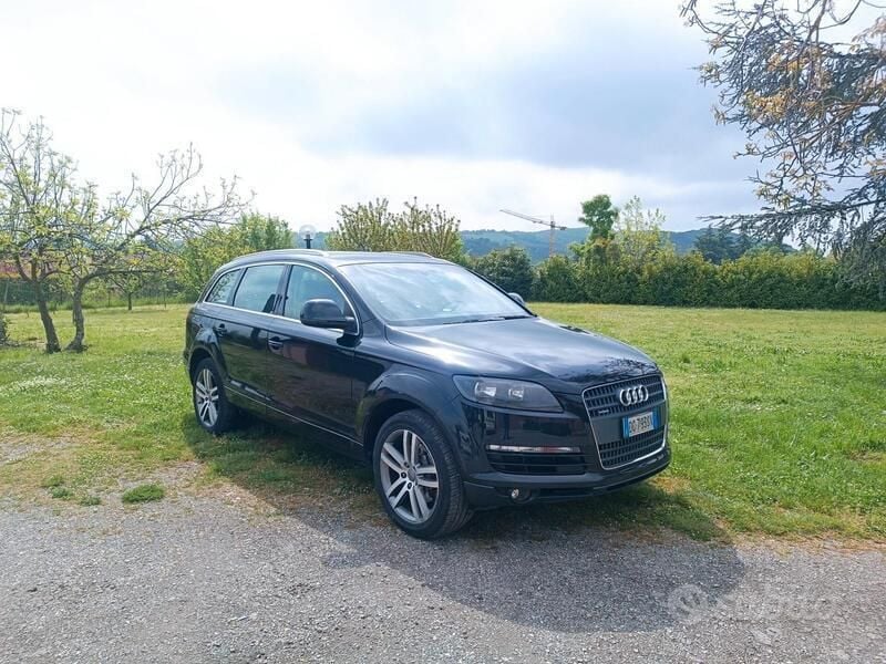 Nero Usata 2007 Audi Q7 SUV | 6300 € (Ottimo prezzo) - Immagine 1/4