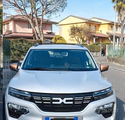 Usata Dacia Spring Extreme 19 kW (26 CV) 2022 Grigio Utilitaria