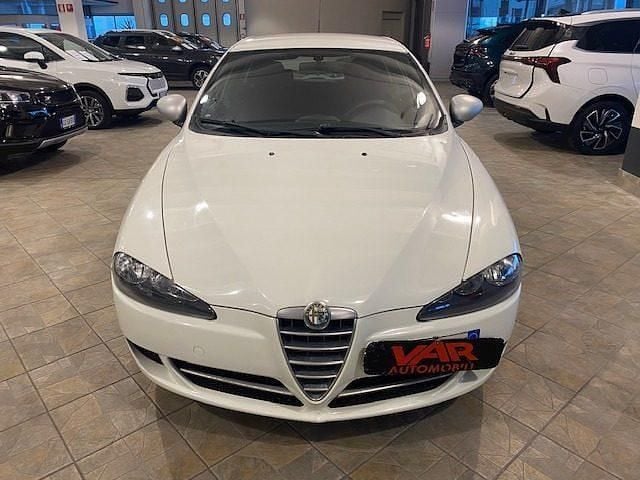 Usata Alfa Romeo 147 104 CV (76 kW) 2010 Bianco Utilitaria