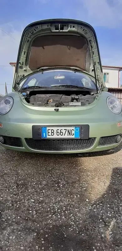 Usata VW New Beetle 102 CV (75 kW) 2010 Utilitaria