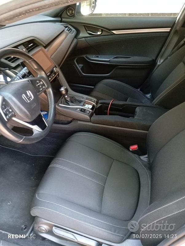 Usata Honda Civic Comfort 120 CV (88 kW) 2019 Bianco Berlina