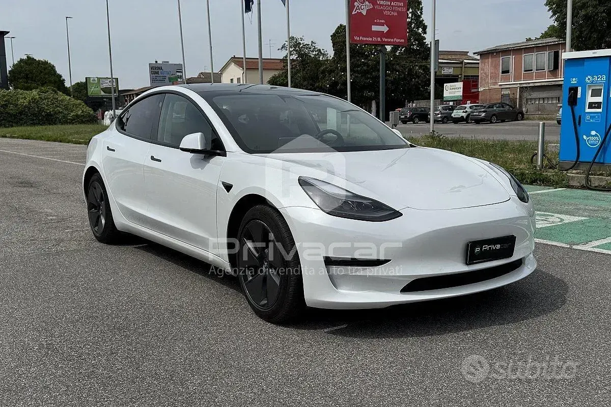 Usata Tesla Model 3 152 kW (208 CV) 2021 Bianco Berlina