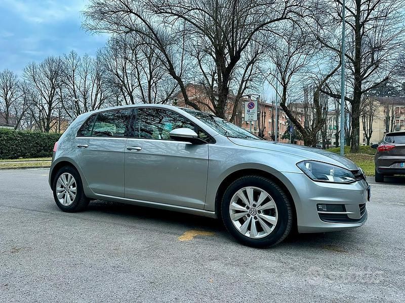 Usata VW Golf VII Comfortline 110 CV (80 kW) 2016 Grigio Berlina