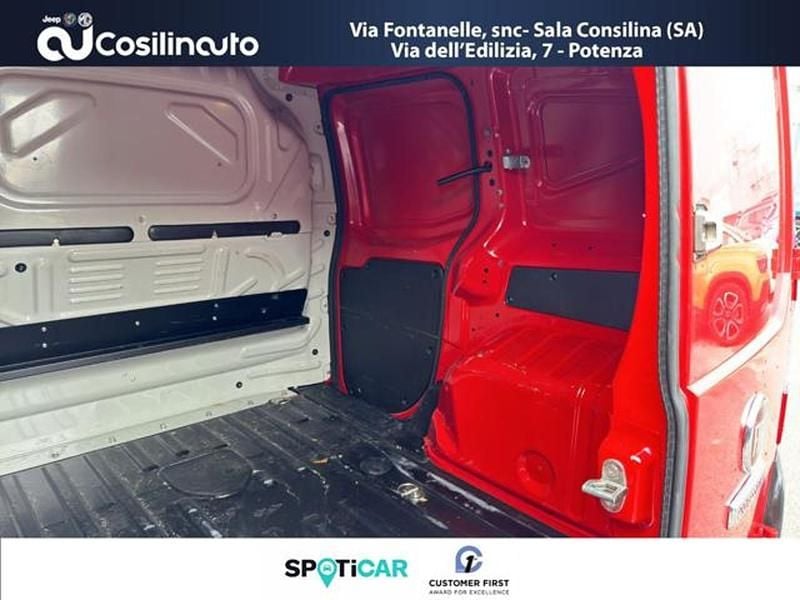 Usata Fiat Fiorino 95 CV (69 kW) 2017 Rosso Monovolume