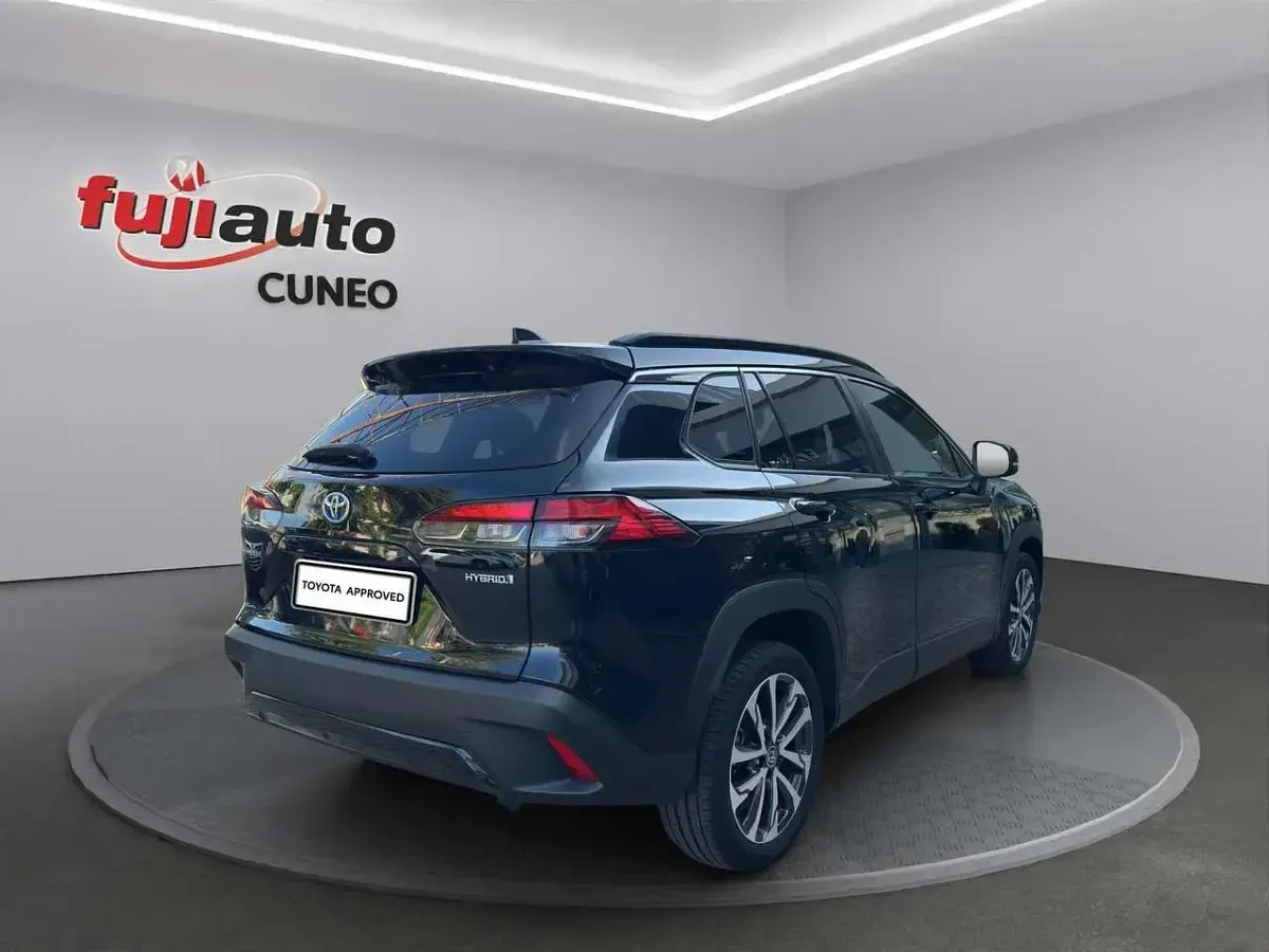 Usata Toyota Corolla Cross Trend 140 CV (102 kW) 2023 Black met SUV