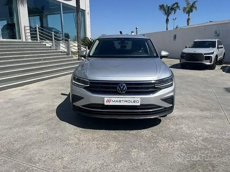 Usata VW Tiguan Life 150 CV (110 kW) 2022 Grigio SUV