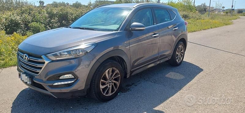 Grigio Usata 2016 Hyundai Tucson Xpossible SUV | 13.000 € (Super prezzo) - Immagine 1/4