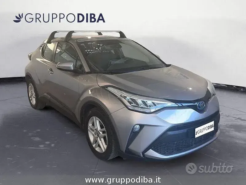 Usata Toyota C-HR Active 122 CV (89 kW) 2021 Grigio SUV
