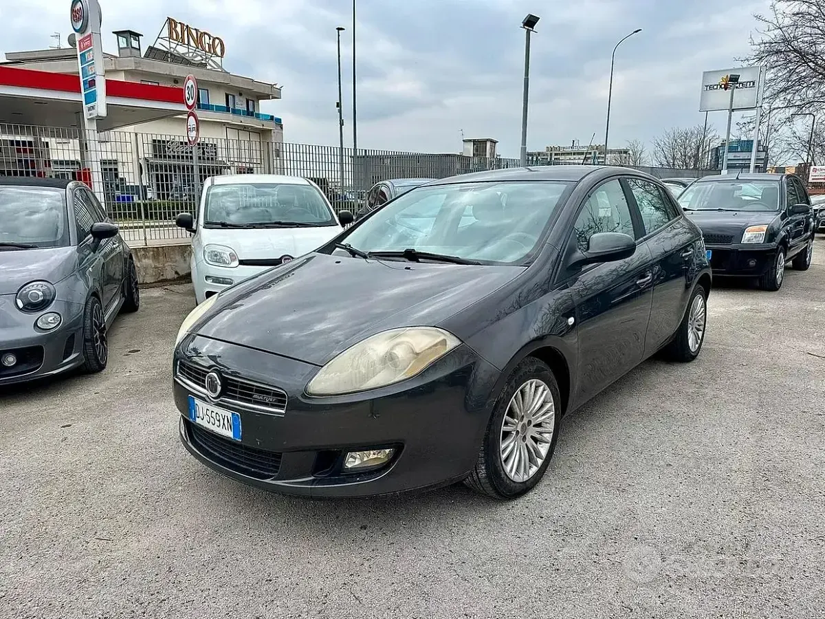 Usata Fiat Bravo Emotion 120 CV (88 kW) 2007 Grigio Utilitaria