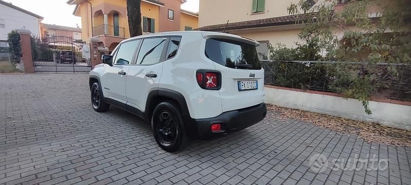 Usata Jeep Renegade Longitude 120 CV (88 kW) 2017 Bianco SUV