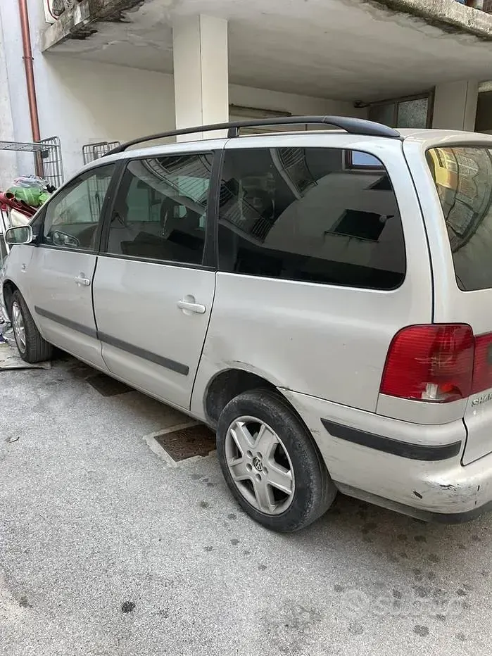 Usata VW Sharan 116 CV (85 kW) 2004 Grigio Monovolume