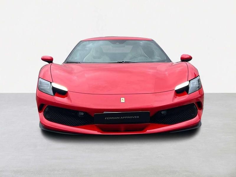 Usata Ferrari 296 829 CV (609 kW) 2022 Rosso Coupé