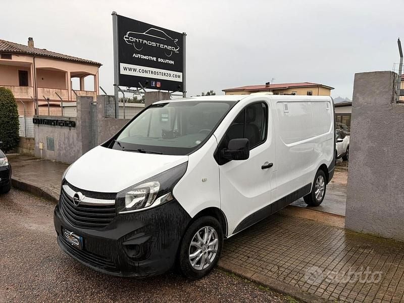 Usata Opel Vivaro 119 CV (87 kW) 2017 Bianco Monovolume