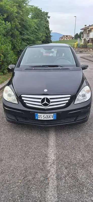 Usata Mercedes B180 109 CV (80 kW) 2008 Nero Monovolume