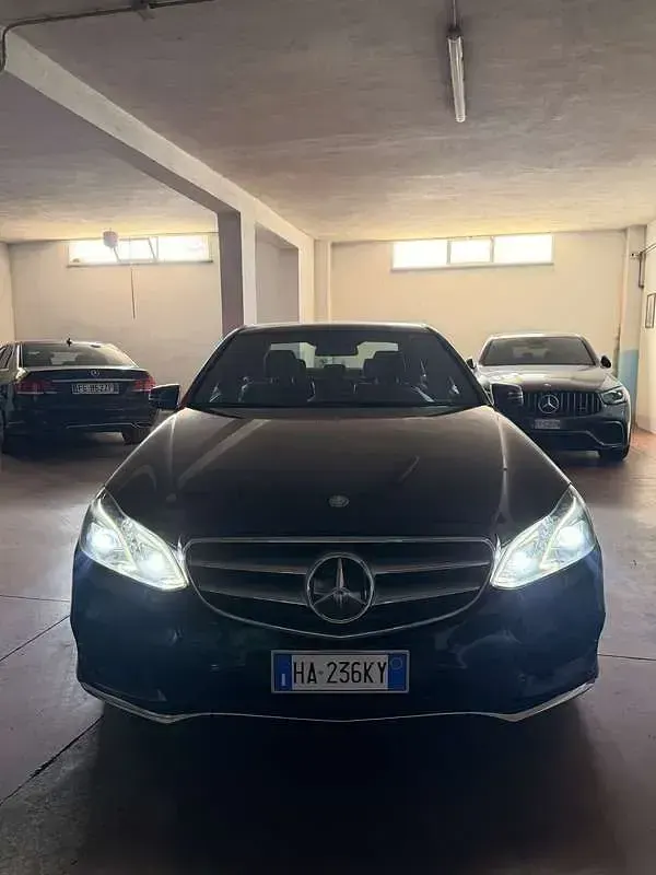 Usata Mercedes E350 Avantgarde 306 CV (225 kW) 2013 Berlina