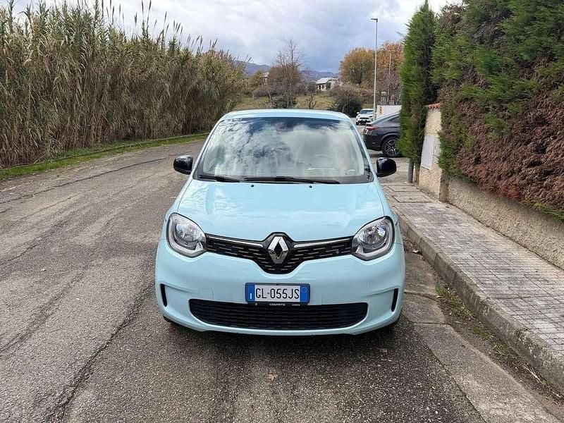 Usata Renault Twingo Techno 30 kW (42 CV) 2022 Blu/azzurro Utilitaria