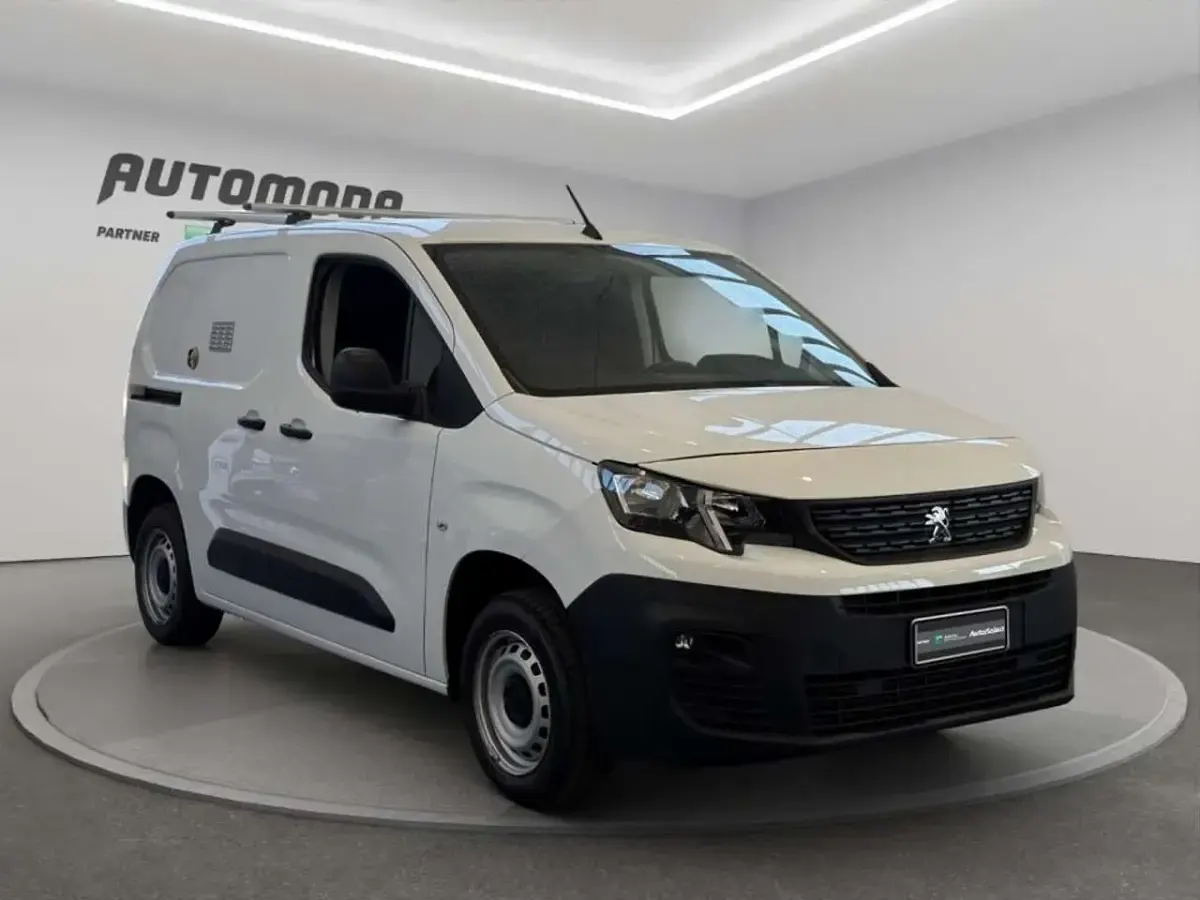 Usata Peugeot Partner 102 CV (75 kW) 2021 Bianco Monovolume