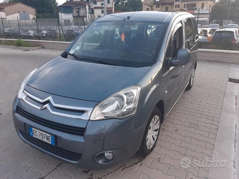 Usata 2010 Citroën Berlingo XTR Monovolume | 4000 € (Super prezzo) - Immagine 1/4