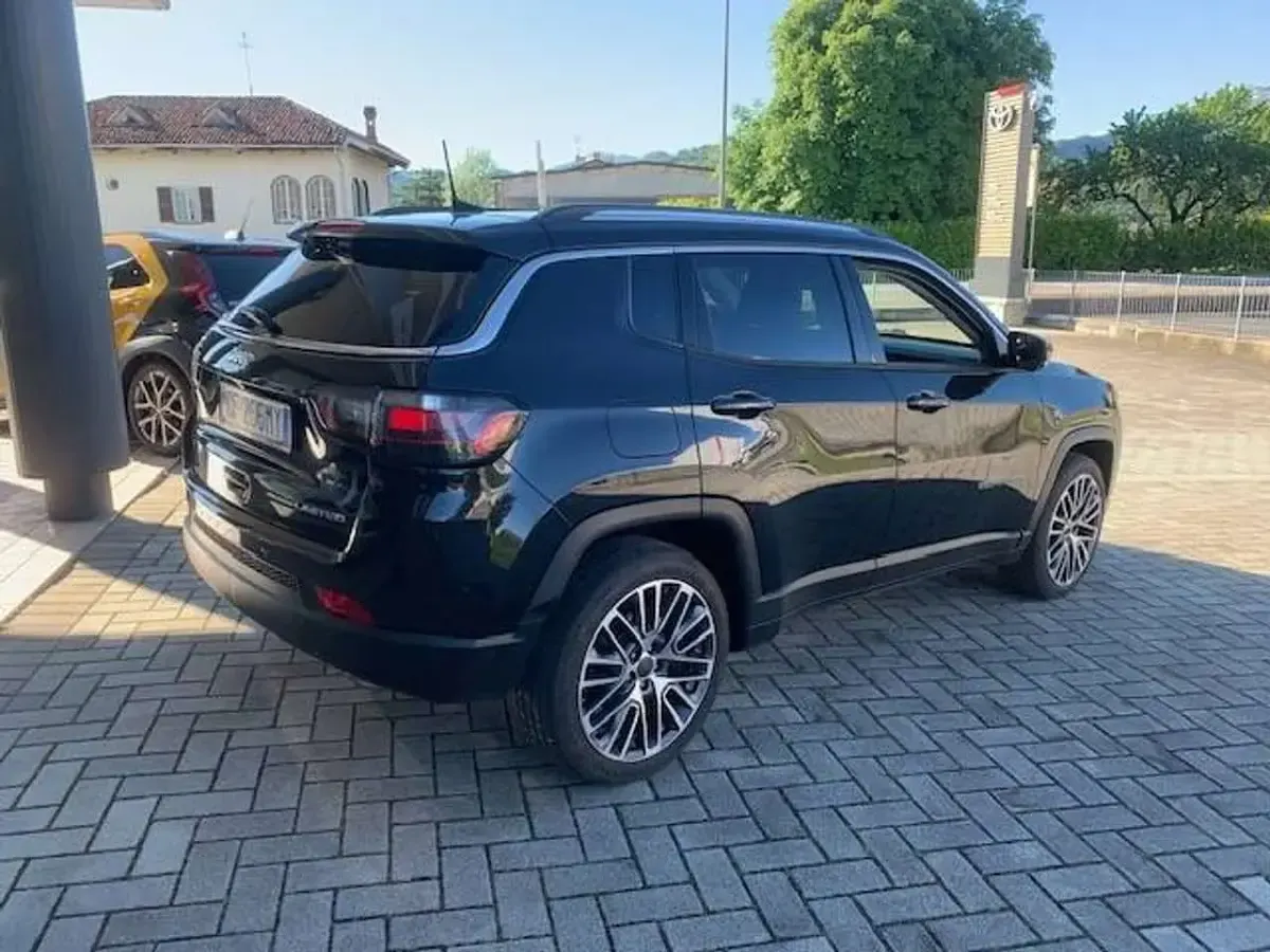 Usata Jeep Compass Limited 150 CV (110 kW) 2021 Nero SUV