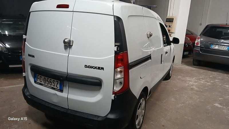 Usata Dacia Dokker 75 CV (55 kW) 2016 Bianco Monovolume